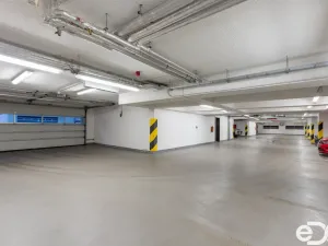Prodej bytu 3+kk, Praha, Břežánecká, 84 m2