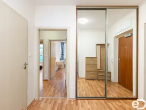 Prodej bytu 3+kk, Praha, Břežánecká, 83 m2