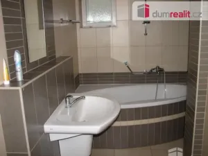 Pronájem bytu 3+1, Luhačovice, Rumunská, 95 m2