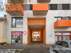Pronájem bytu 2+kk, Brno, Mojmírovo náměstí, 44 m2