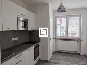 Pronájem bytu 2+1, Křelov-Břuchotín, Večeřova, 50 m2