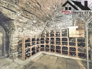 Prodej rodinného domu, Broumov, Mírové náměstí, 500 m2