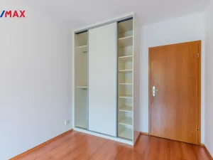 Prodej bytu 2+kk, Praha - Štěrboholy, Andersenova, 52 m2