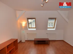 Pronájem bytu 2+1, Teplice, Školní, 87 m2