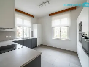 Prodej rodinného domu, Kraslice, Dukelská, 267 m2