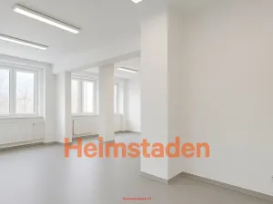 Pronájem kanceláře, Havířov - Město, nám. Republiky, 376 m2
