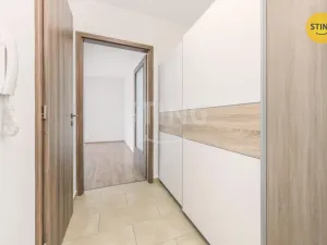 Prodej bytu 1+kk, Pardubice, Pod Vinicí, 40 m2