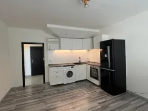 Pronájem bytu 2+kk, Česká Lípa, Hradecká, 40 m2