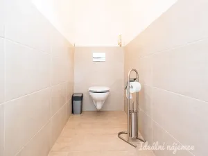 Pronájem bytu 2+kk, Praha - Vysočany, Strnadových, 59 m2