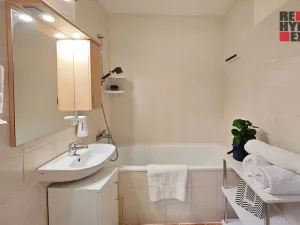 Prodej bytu 2+kk, Jablonec nad Nisou, Skelná, 42 m2