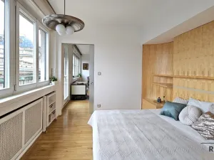 Pronájem bytu 2+kk, Praha, Masarykovo nábřeží, 51 m2