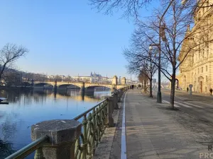 Pronájem bytu 2+kk, Praha, Masarykovo nábřeží, 51 m2
