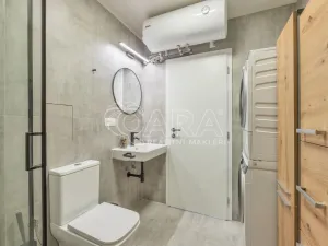 Prodej bytu 2+kk, Praha - Smíchov, Holubova, 48 m2