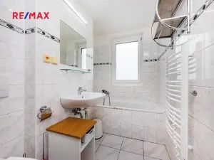 Prodej bytu 3+1, Kostelec nad Labem, Na Sídlišti, 58 m2