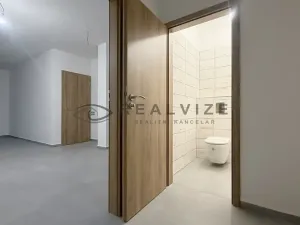 Pronájem kanceláře, Trhové Sviny, Nové město, 32 m2