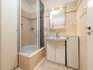 Prodej bytu 2+kk, Praha - Modřany, Krouzova, 45 m2