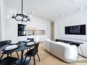 Prodej bytu 2+kk, Praha - Žižkov, Jeseniova, 66 m2