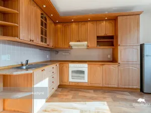 Prodej bytu 2+1, Tlučná, Na Čampuli, 65 m2