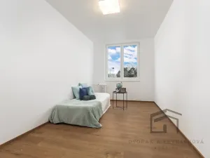 Pronájem bytu 4+kk, Praha - Modřany, Levského, 73 m2