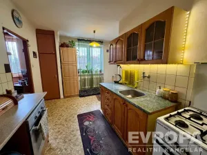 Prodej bytu 3+1, Plzeň - Jižní Předměstí, Brožíkova, 85 m2