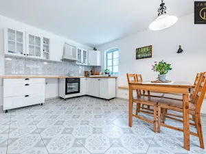 Prodej rodinného domu, Žlutice, 187 m2