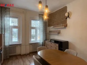 Prodej bytu 4+1, Karlovy Vary, Vyšehradská, 103 m2