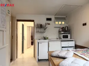 Prodej bytu 4+1, Karlovy Vary, Vyšehradská, 103 m2