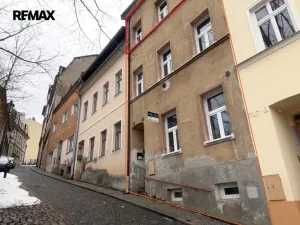 Prodej bytu 4+1, Karlovy Vary, Vyšehradská, 103 m2