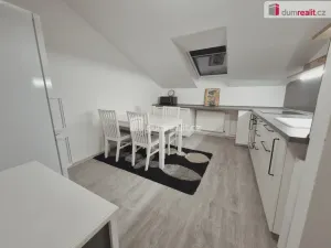 Pronájem bytu 2+1, Hoštka - Kochovice, Lužická, 59 m2