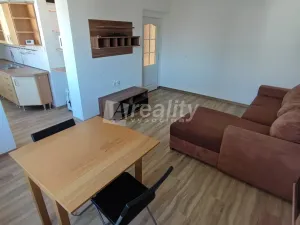 Pronájem bytu 3+1, Náměšť nad Oslavou, B. Němcové, 60 m2