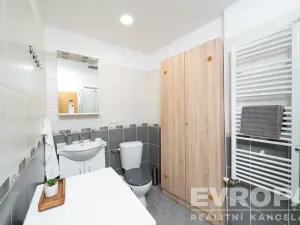 Prodej bytu 3+1, Svoboda nad Úpou, Kostelní, 49 m2