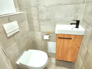 Pronájem bytu 3+1, Cheb, Stavbařů, 84 m2