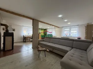 Prodej rodinného domu, Hrušovany, 208 m2