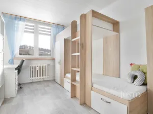 Prodej bytu 3+1, Meziboří, J. A. Komenského, 61 m2