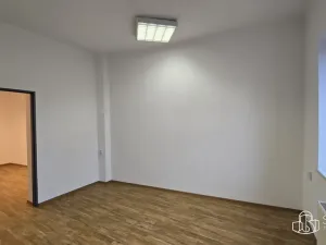 Pronájem kanceláře, Sokolov, nábřeží Petra Bezruče, 25 m2