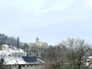 Pronájem bytu 1+kk, Zlín - Malenovice, Jarolímkovo náměstí, 27 m2