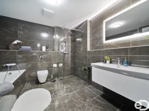 Prodej bytu 2+kk, Hradec Králové, Kubelíkova, 88 m2