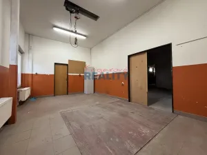 Pronájem skladu, Lišov, Miletínská, 350 m2