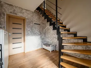 Prodej rodinného domu, Benátky, 145 m2