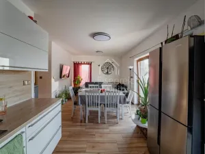 Prodej rodinného domu, Benátky, 145 m2