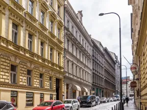 Pronájem bytu 2+kk, Praha - Nové Město, Zlatnická, 48 m2