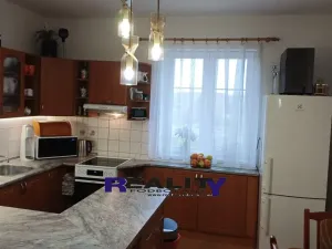 Prodej bytu 2+1, Žatec, Purkyněho, 54 m2