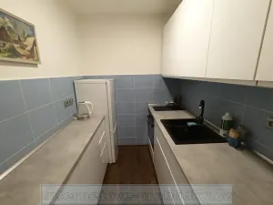 Pronájem bytu 2+kk, Praha - Kobylisy, Tanvaldská, 46 m2