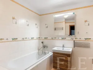 Pronájem bytu 3+kk, Praha - Vinoř, Českodubská, 82 m2