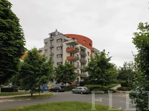 Pronájem bytu 1+kk, Praha - Záběhlice, Mattioliho, 32 m2