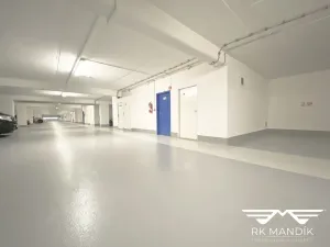 Pronájem garáže, Praha - Prosek, Kytlická, 10 m2
