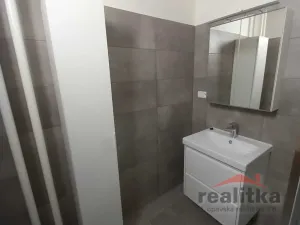 Pronájem bytu 1+1, Opava - Kateřinky, Edvarda Beneše, 35 m2