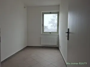 Pronájem ubytování, Praha - Uhříněves, Přátelství, 626 m2