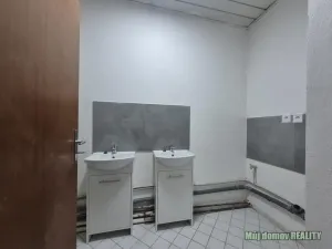 Pronájem ubytování, Praha - Uhříněves, Přátelství, 626 m2