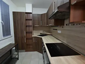 Prodej bytu 3+1, Horšovský Týn, Sylvánova, 71 m2